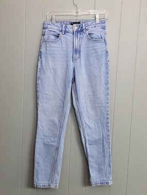 ASOS Design High Rise Mom Jeans Size 28